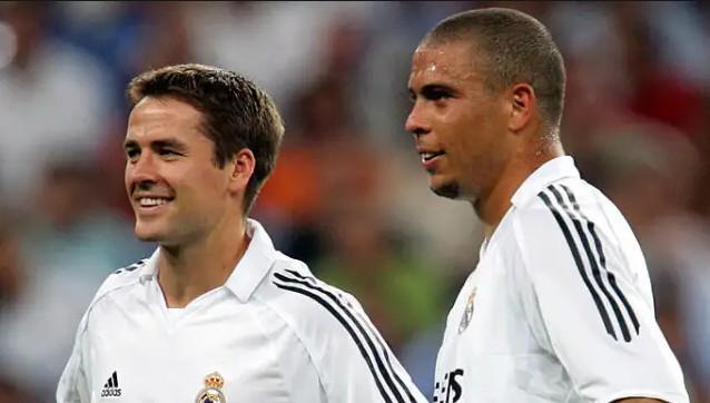 通过一系列 通过一系列